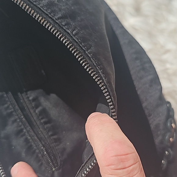 DiorAuthentic DIOR Diorissimo Black Scallop Shoulder Bag - Picture 5 of 7